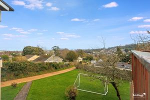 Photo 19- click for photo gallery